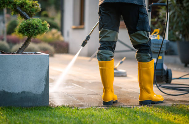 Garage Pressure Washing in Lakeside, CA